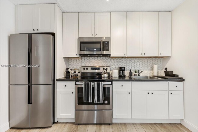 Building Photo - 815 NW 30th St