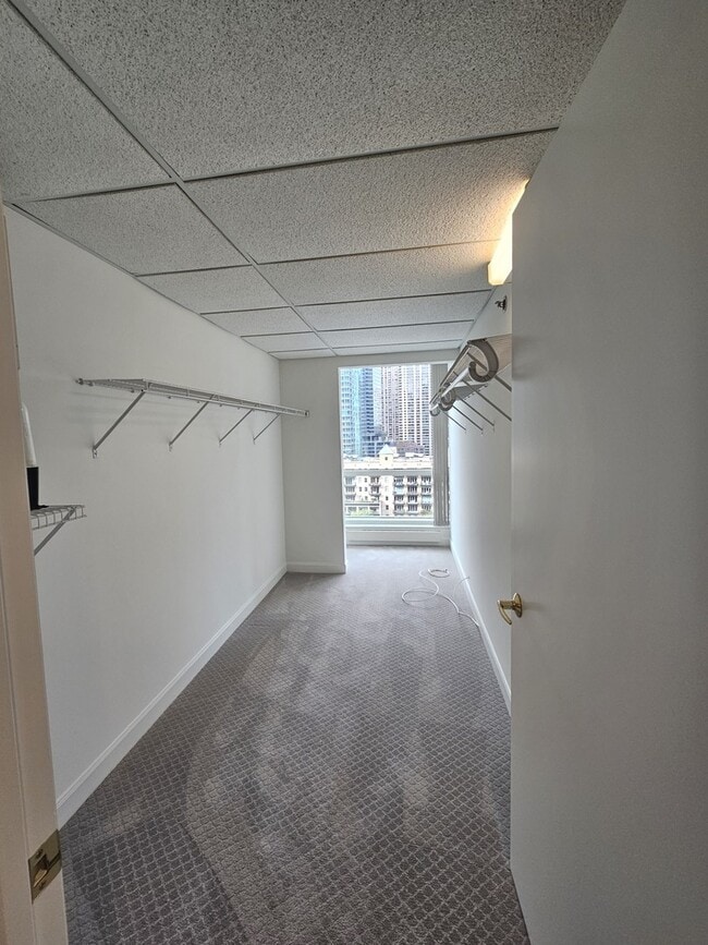 Building Photo - 415 E North Water St