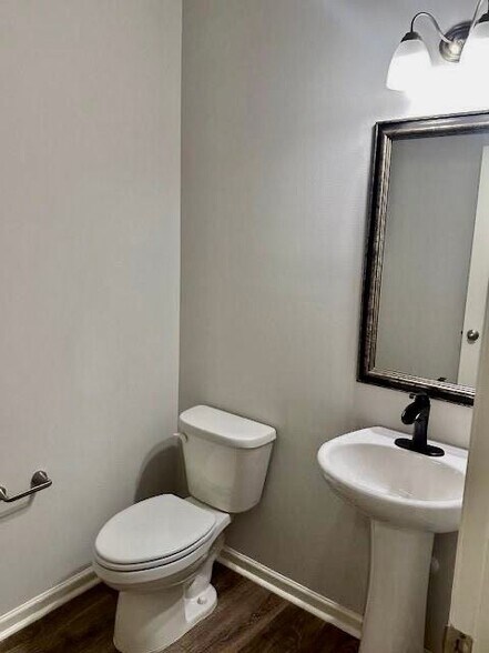 Building Photo - 778 Woodstock Grove Dr