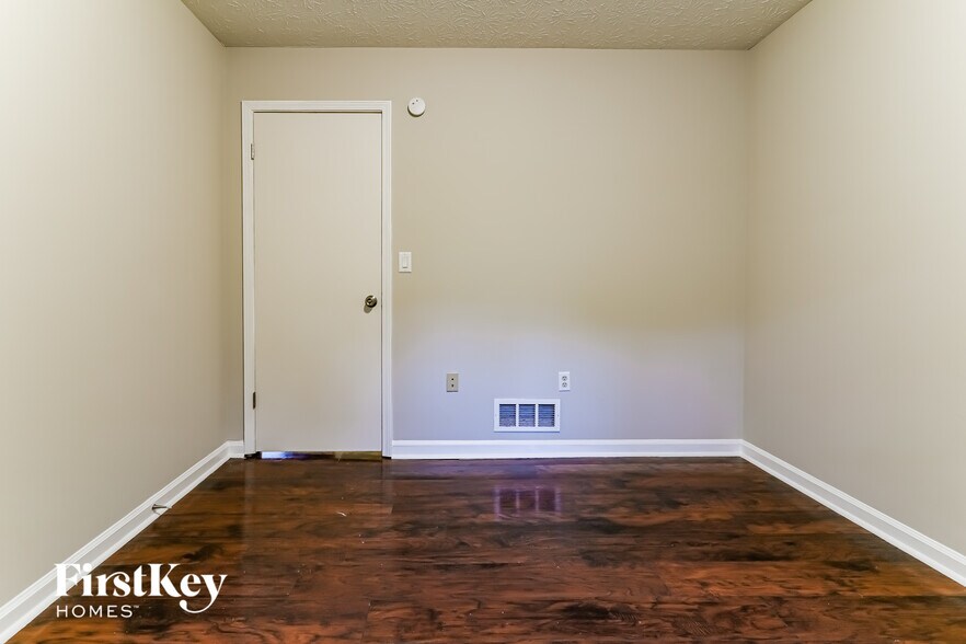 Building Photo - 1515 Trail Ridge Ct