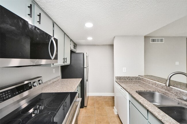 Building Photo - 781 Country Pl Dr