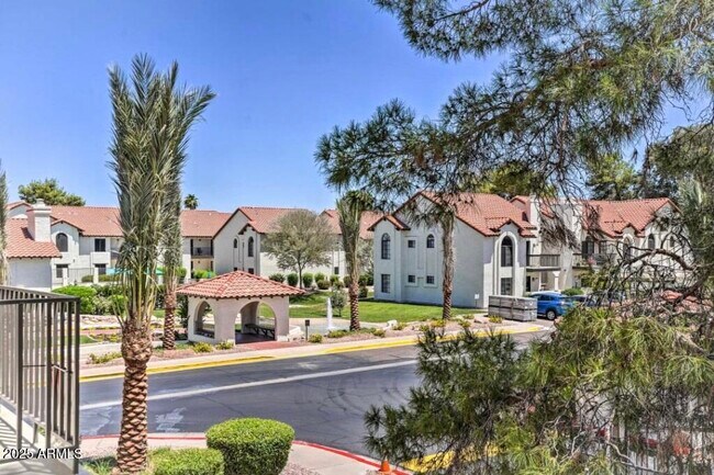 Building Photo - 11011 N 92nd St