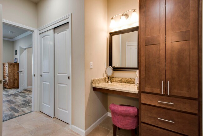 Building Photo - 4600 Hermosa Rd