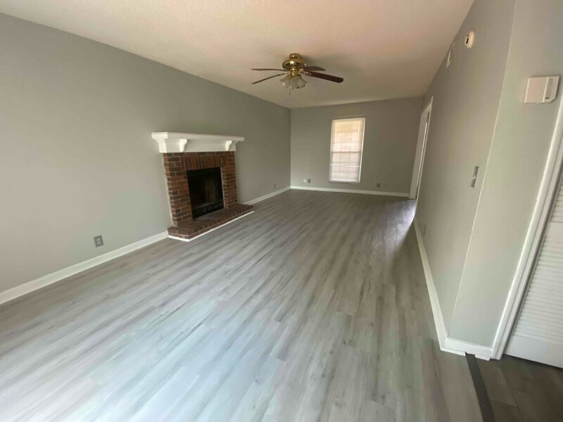 Building Photo - 3121 Kinwood Dr