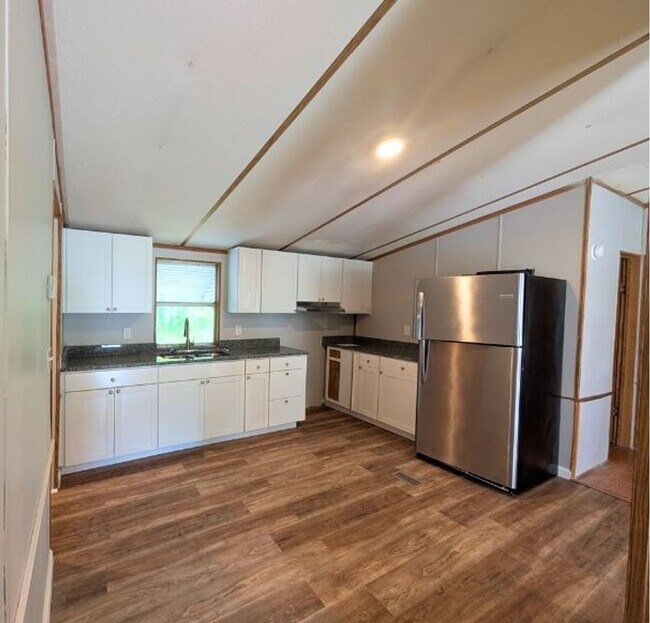 Building Photo - 50 Chanson Ct