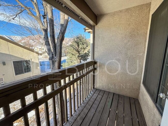 Building Photo - 2195 Alicia Point