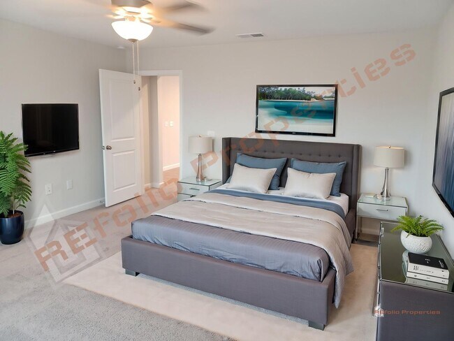 Building Photo - Lovely 4 Bedroom, 3 Bath Single-Family Home w/1st FL Guest Suite & 2 Car Garage in Sierra Heights...