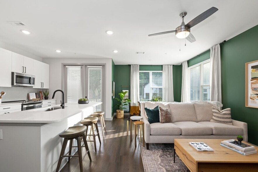 Primary Photo - Axis at the Park