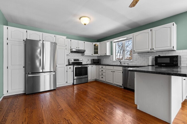 Building Photo - 9434 Neal Rd