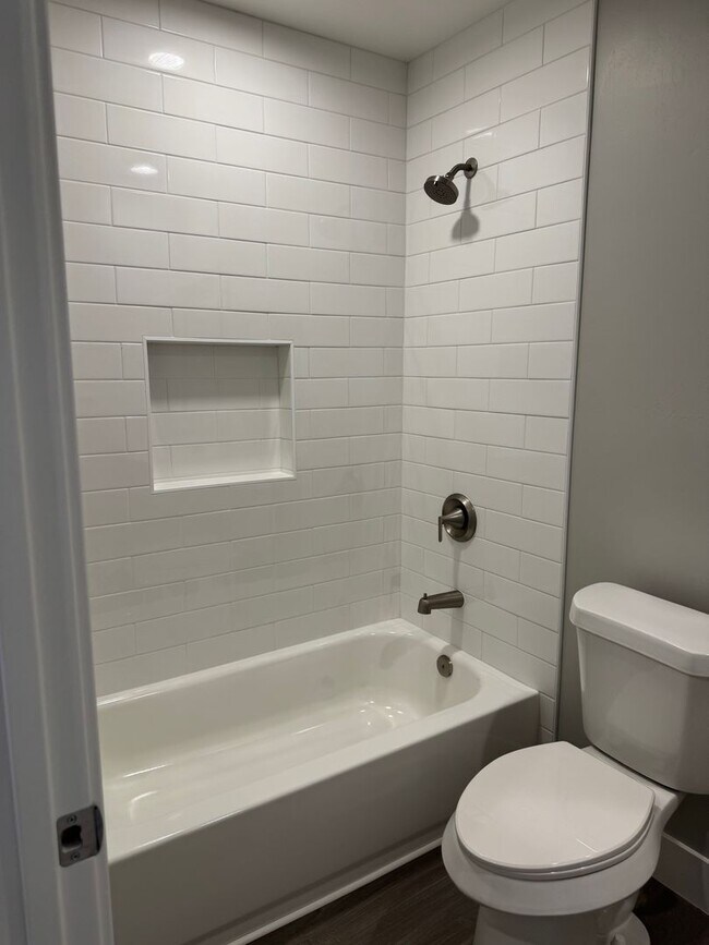 Building Photo - 54TH STREET 2985-2987 #1 FRONT UNITS