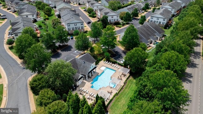 Building Photo - 2915 Murano Way