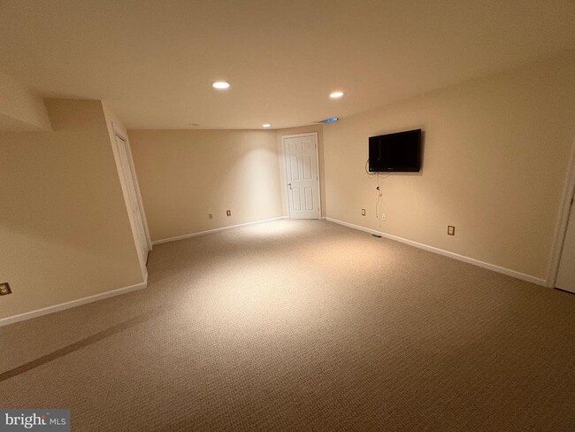 Building Photo - 5603 Spruce Mill Dr