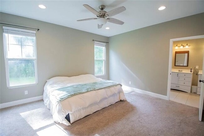 Building Photo - 11 Serenity Ct