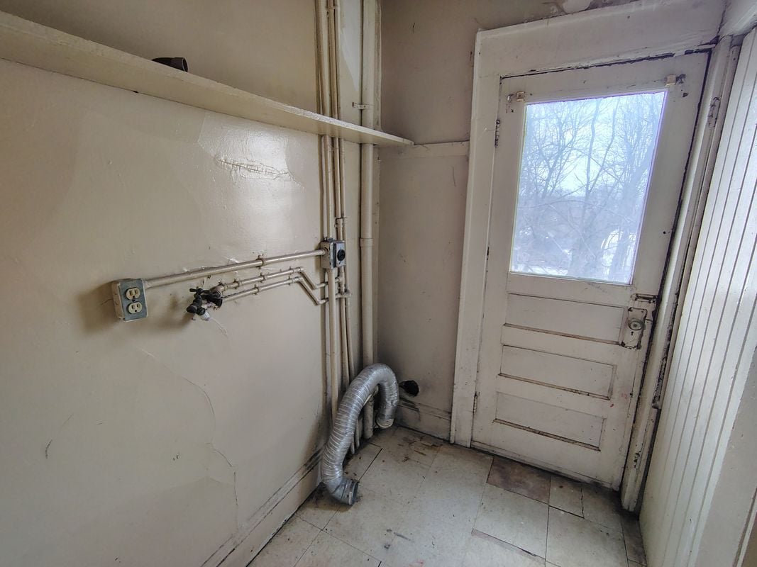 Building Photo - 1110 Bellevue Ave