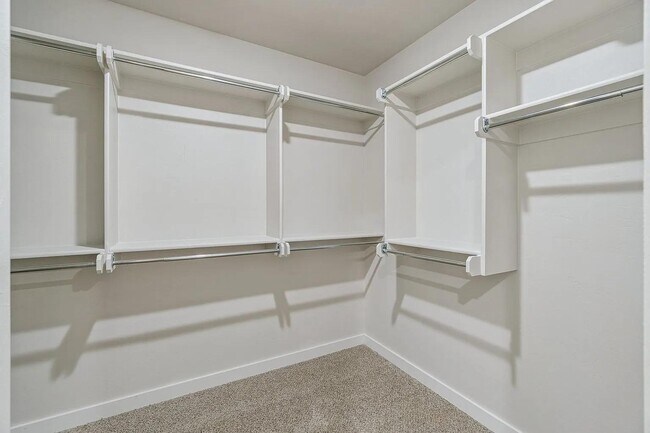 Building Photo - 19500 Molly Pl