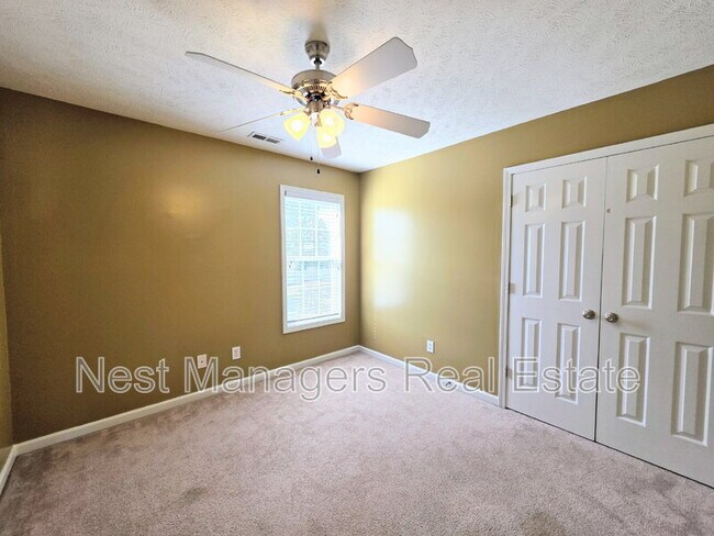 Building Photo - 1612 Middle Creek Cir