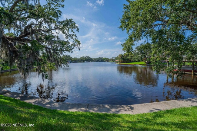 Building Photo - 1827 San Marco Blvd