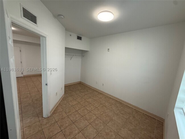 Building Photo - 5978 SW 64th St
