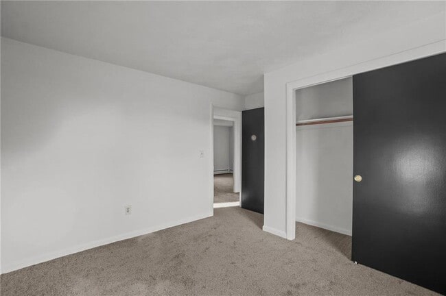 Building Photo - 357-357 Bristol Ferry Rd