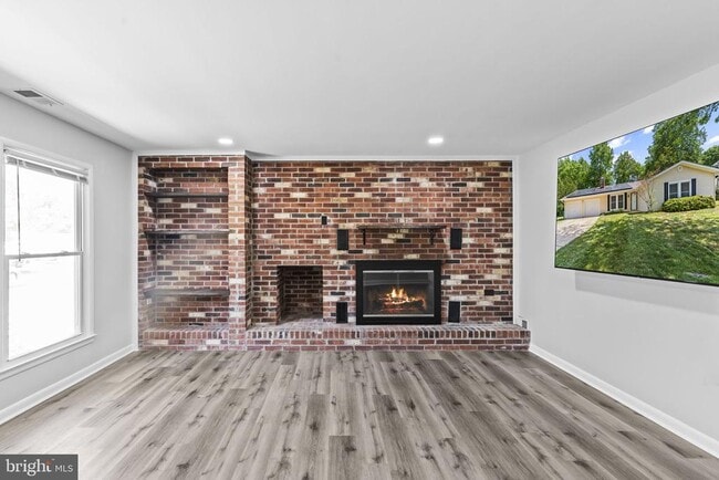 Building Photo - 2060 Red Spruce Ct