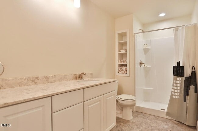Building Photo - 401 Waverly Hills Dr