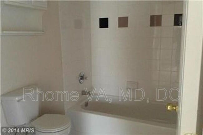 Building Photo - 21809 Jarvis Square