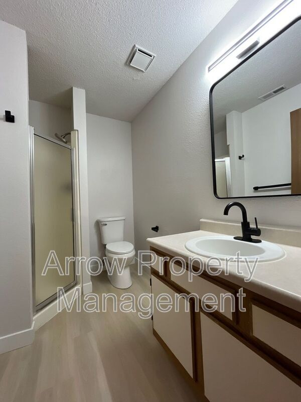 Building Photo - 2380 N 44th St