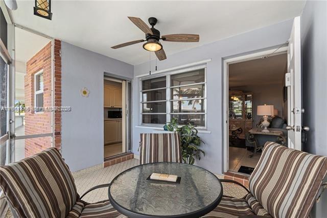 Building Photo - 161 NE 10th Ave