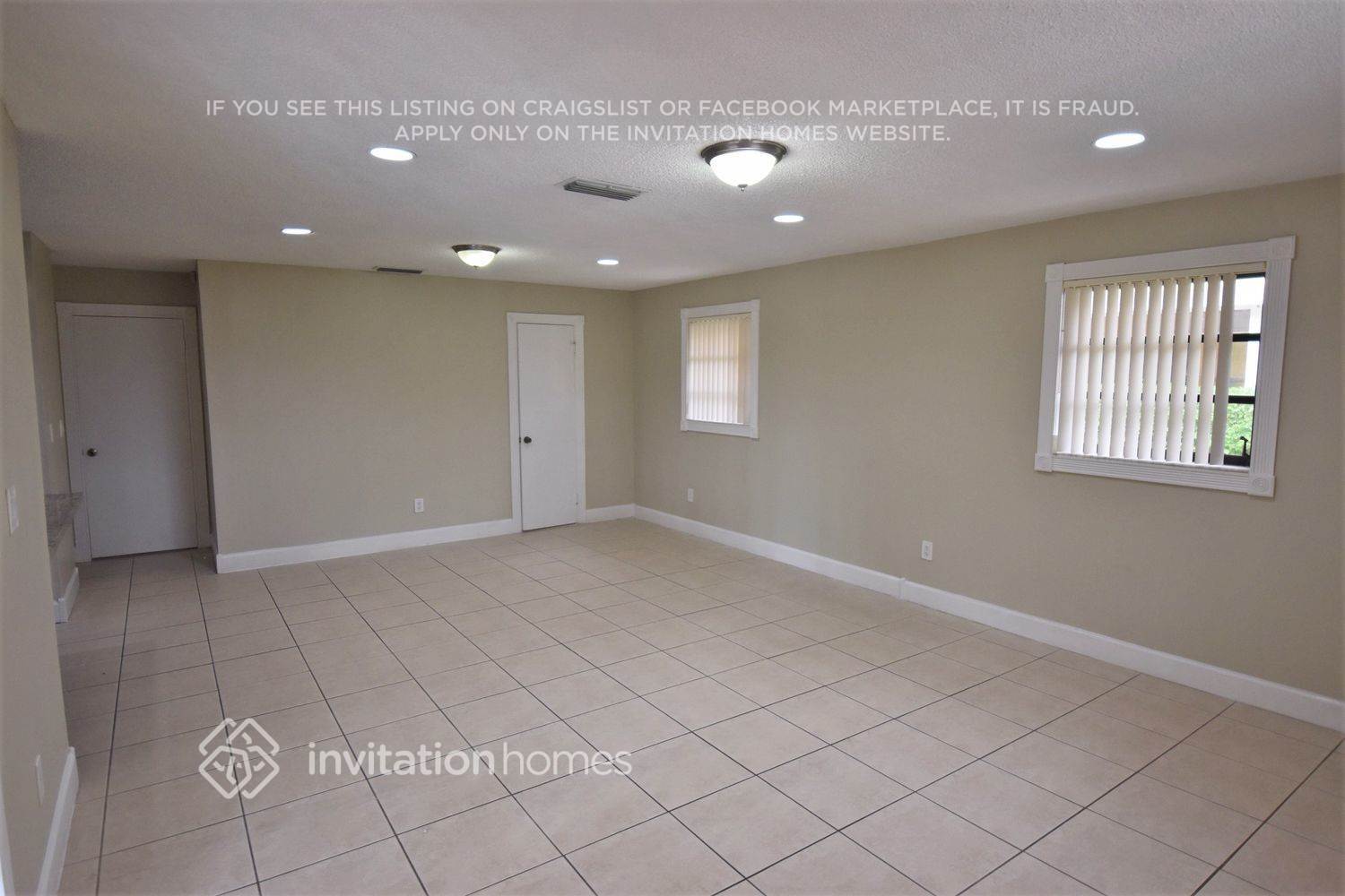 Building Photo - 1411 SW 139th Ave