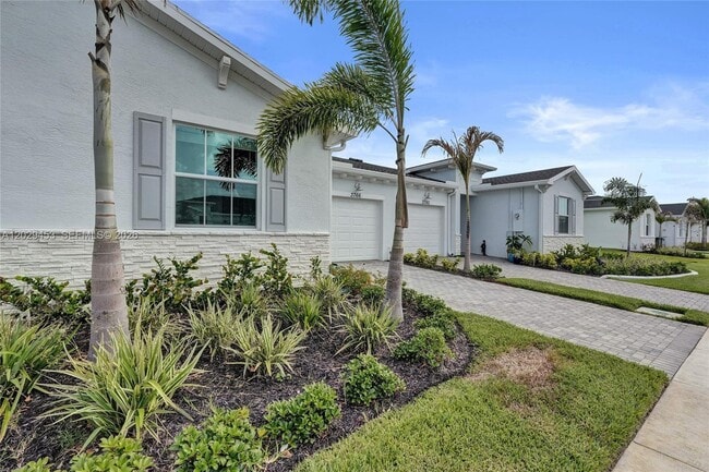Building Photo - 3766 Harborside Ave