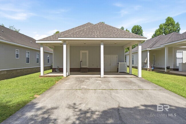 Building Photo - 29956 St Simon St