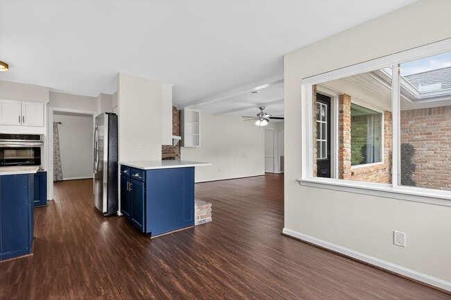 Building Photo - 6031 Rutherglenn Dr