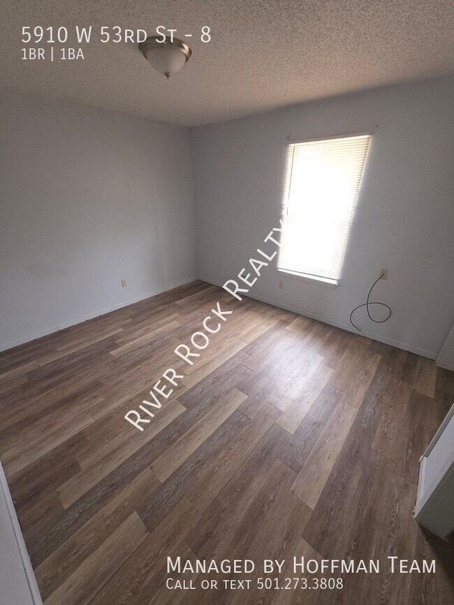 Building Photo - 5910 W 53rd St