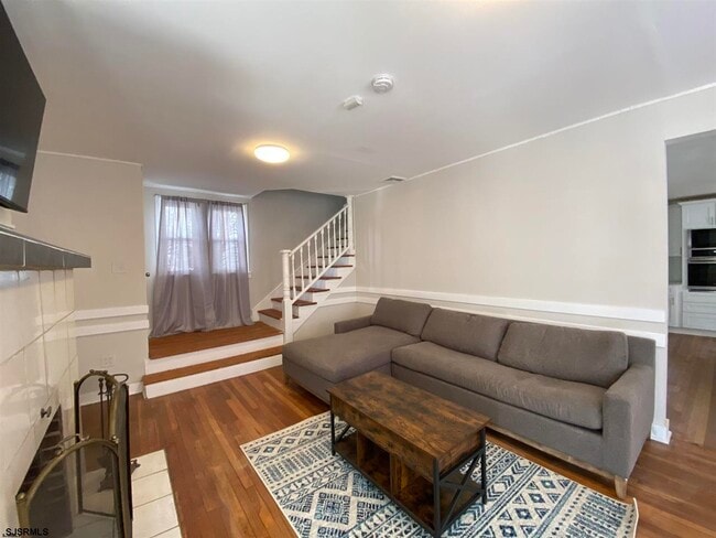 Building Photo - 29 Bartram Ave