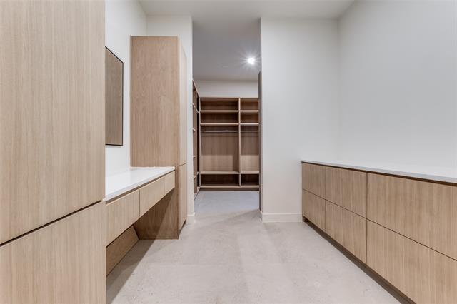 Building Photo - 3821 Beechwood Ln