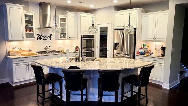 Kitchen - 1006 River Bark Pl