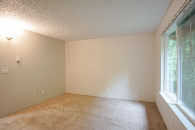 Building Photo - 3914 SW Multnomah Blvd