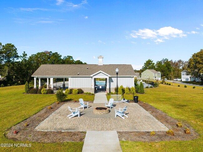 Building Photo - 1561 Pleasant Holw Ct SE