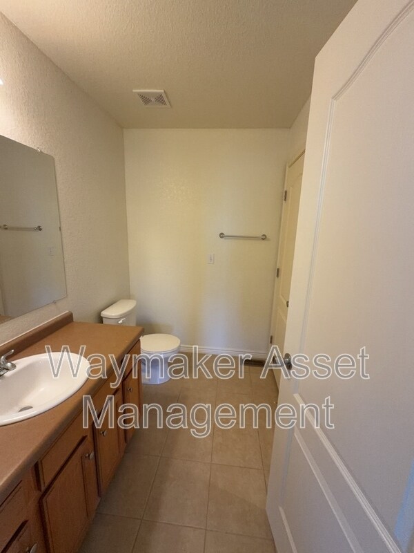 Building Photo - 6628 Watusi Rd