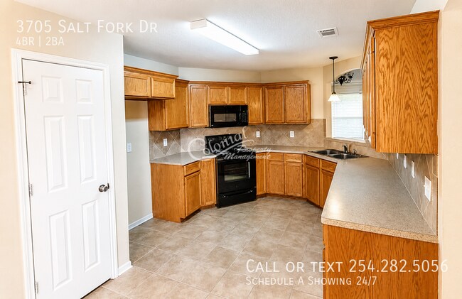 Building Photo - 3705 Salt Fork Dr