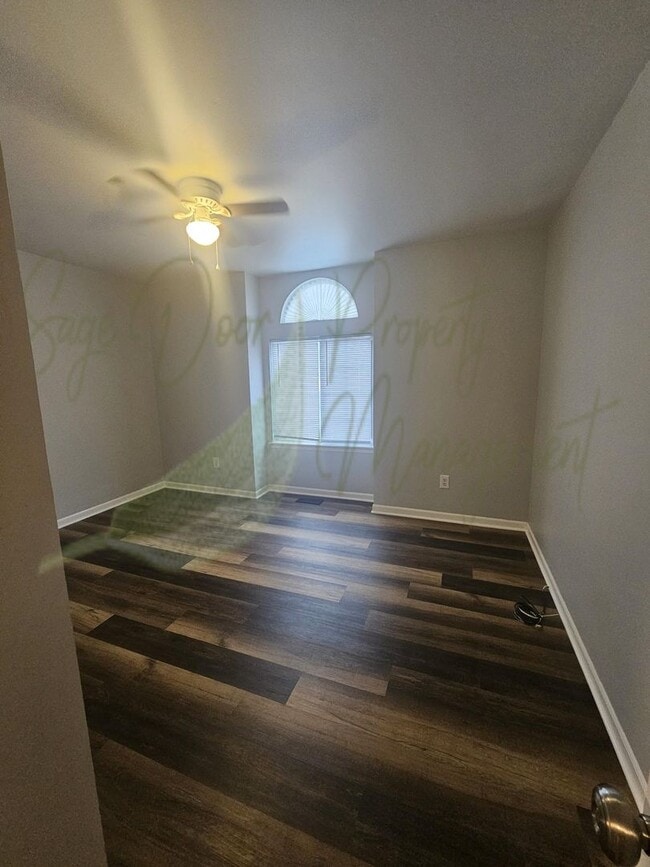 Building Photo - BEAUTIFUL HOME!!!