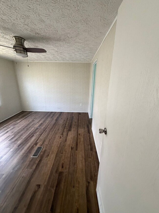 Building Photo - Lanier County Home