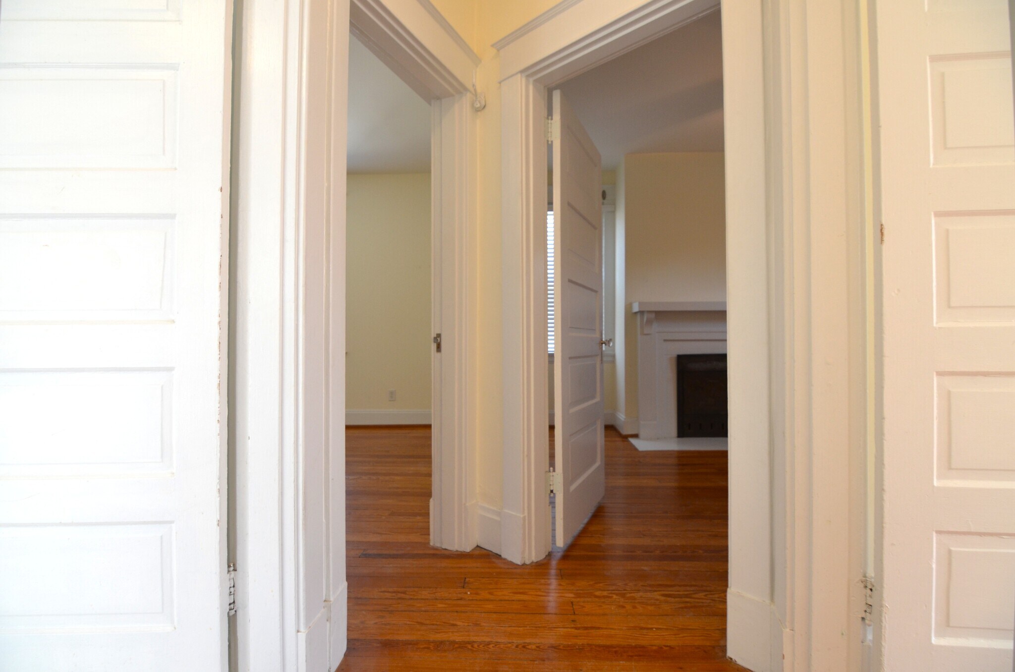 Building Photo - 2748 Markbreit Ave