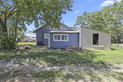 Building Photo - 108 Shaw St