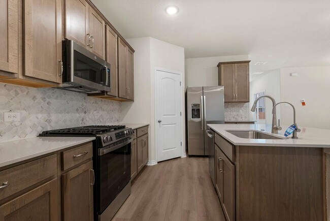 Building Photo - 108 Woodrow Ln