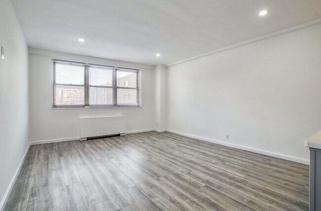 Building Photo - 7100 JFK Blvd E