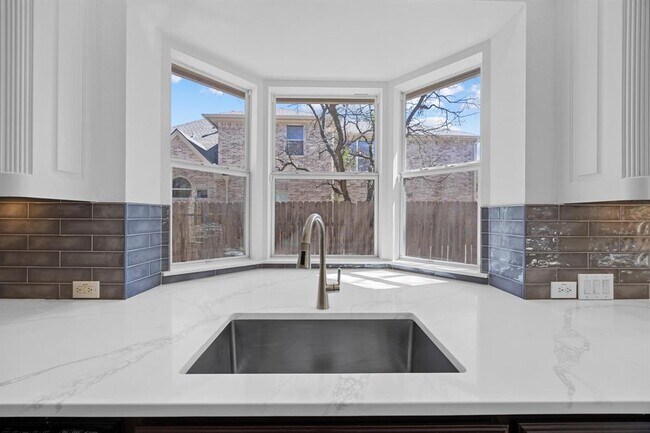 Building Photo - 1409 Vibar Cove