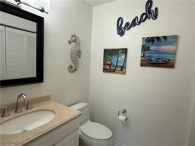 Building Photo - 27791 Hacienda E Blvd