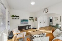 Building Photo - 3863 Byram Ave