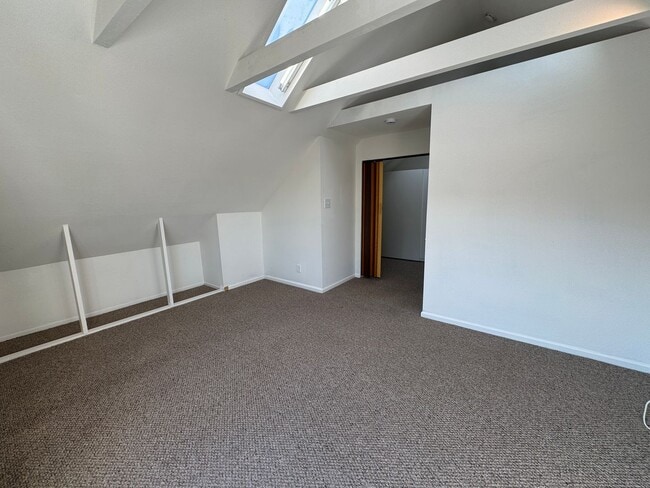 Building Photo - Beautiful Vintage Single-Family Home in San Francisco’s Mid-Richmond District